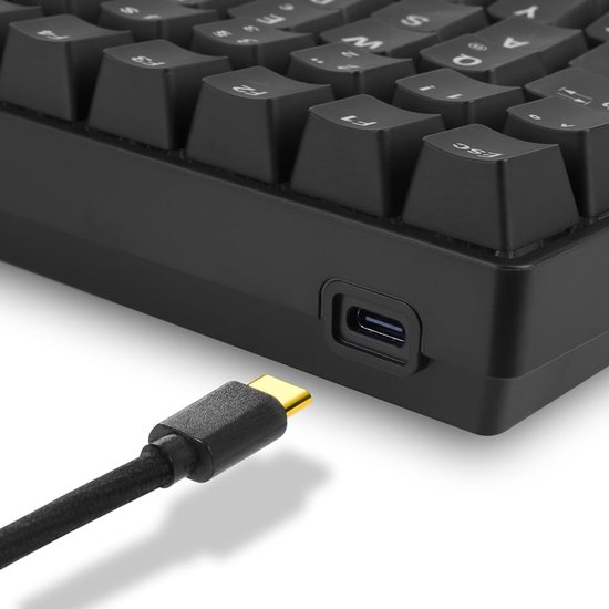 Sharkoon Skiller SGK50 S3 Gaming Keyboard, Black, RGB, Gateron Red, 75% Layout van Merkloos — afbeelding 3