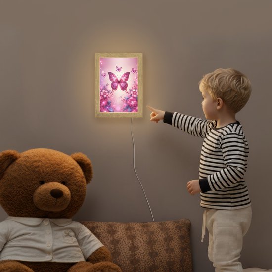 Nachtlampje 15x20 cm - Kinder lampje - Vlinder - Roze - Bloemen - Tafellamp kinderkamer - Slaapkamer lamp - Bedlamp kinderen - Kinderlampje stopcontact - Wandlamp babykamer - Nachtlampjes van Luzifi — afbeelding 5