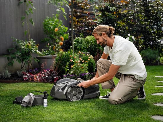 Husqvarna Automower Reinigings- & Onderhoudskit - Compleet Verzorgingsset met Borstels, Schroevendraaier & Spray van Husqvarna — afbeelding 3