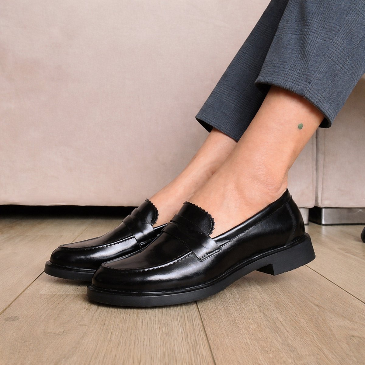 Klassieke zwarte leren loafers voor dames