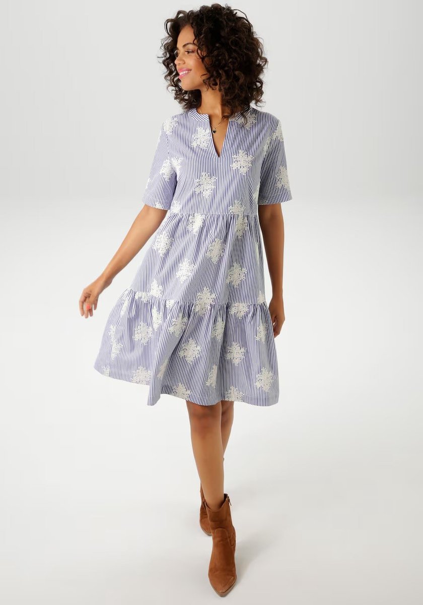 Aniston | Jurk | Boho stijl | Streep met uniek borduursel | Blauw -Wit | Maat 44