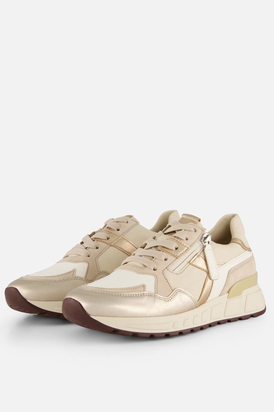 Lichtbeige leren Gabor sneakers met gouden accenten en rits.