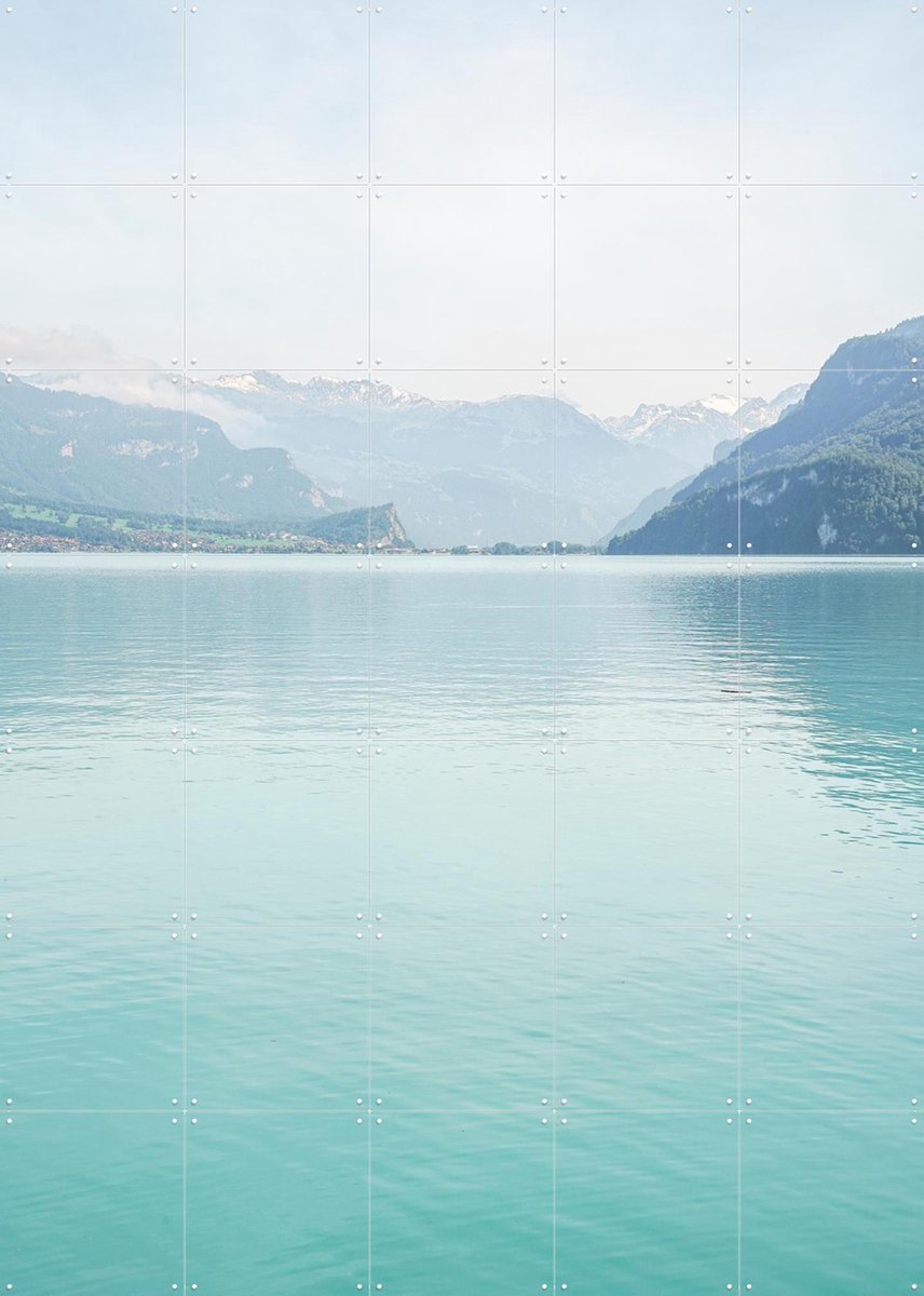 IXXI Lake Brienz in Switzerland, Henrike Schenk - 100 x 140 cm - Gratis ophangtool - Grote wanddecoratie en posters - Fotografie, Minimalisme