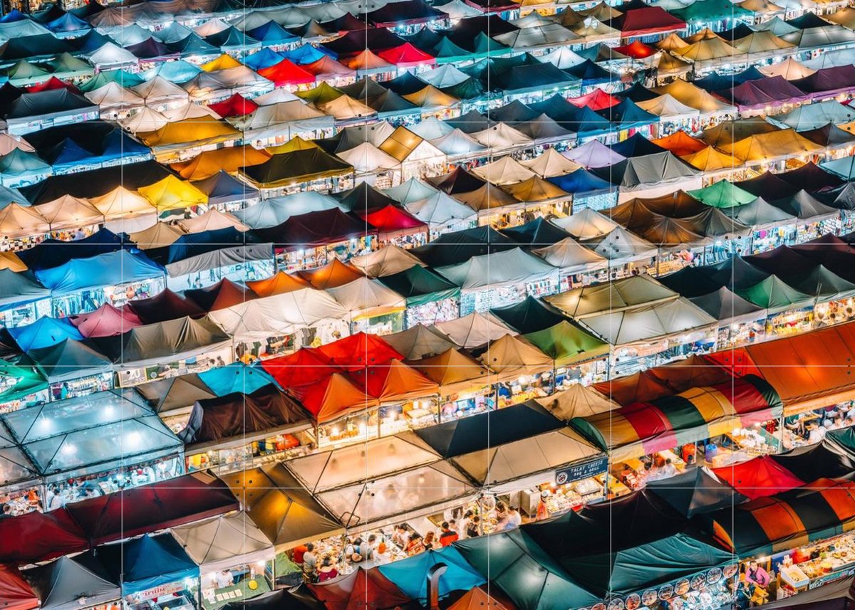 IXXI Market, Tristan Zhou - 140 x 100 cm - Gratis ophangtool - Grote wanddecoratie en posters - Fotografie, Kleurrijk, Eetkamer, Mancave, Woonkamer
