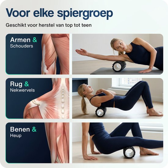 Een vrouw rolt haar arm, rug en been met een zwarte foamroller.