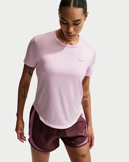 hot pink nike apparel