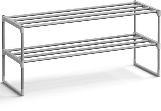 Een leeg, grijs, twee-laags schoenenrek met een metalen frame en legplanken.
