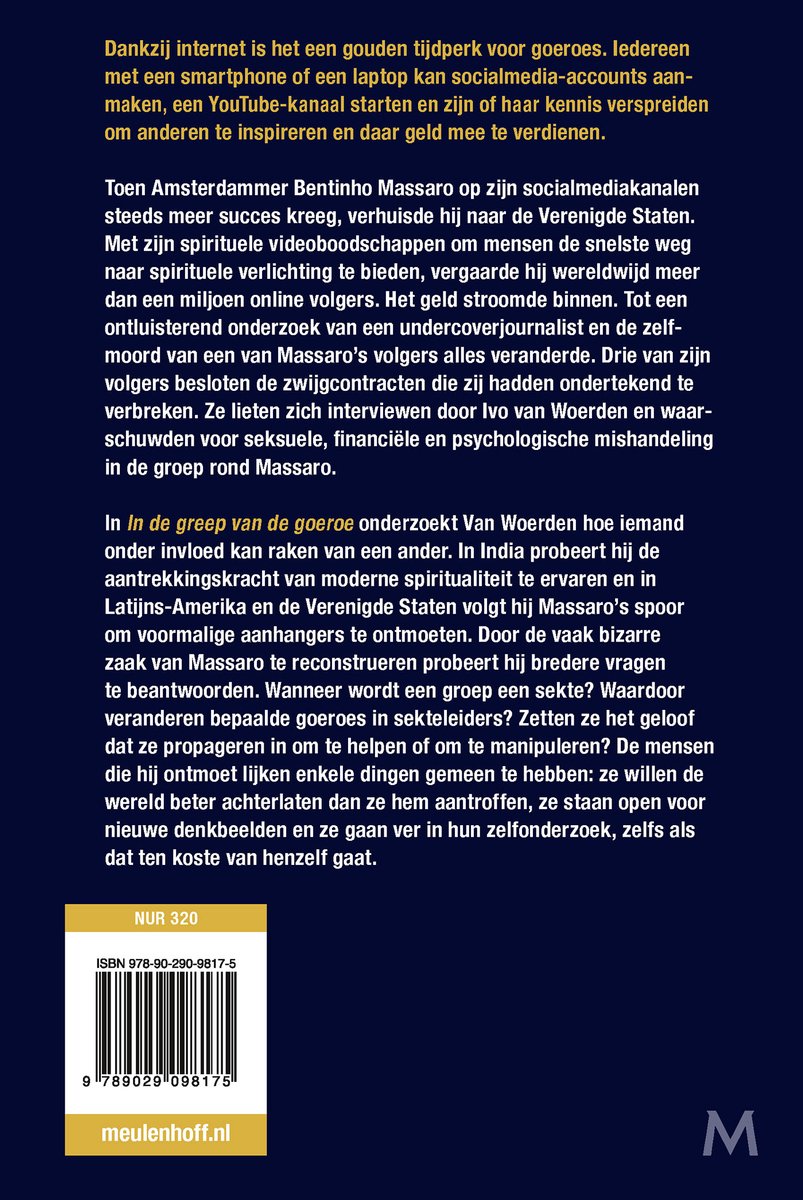 Achterkant van het boek 'In de greep van de goeroe'. Tekst in het Nederlands, met een barcode en ISBN.