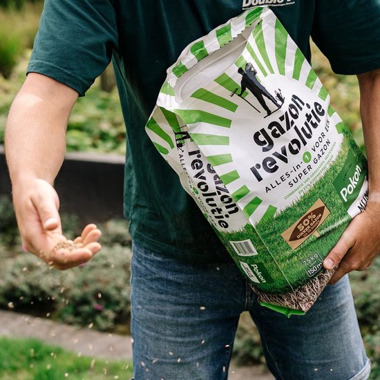 Pokon Gazon Revolutie 4kg - Gazonmest - Graszaad - Bodemverbeteraar - Voor 80m² - Resultaat Binnen 15 Dagen