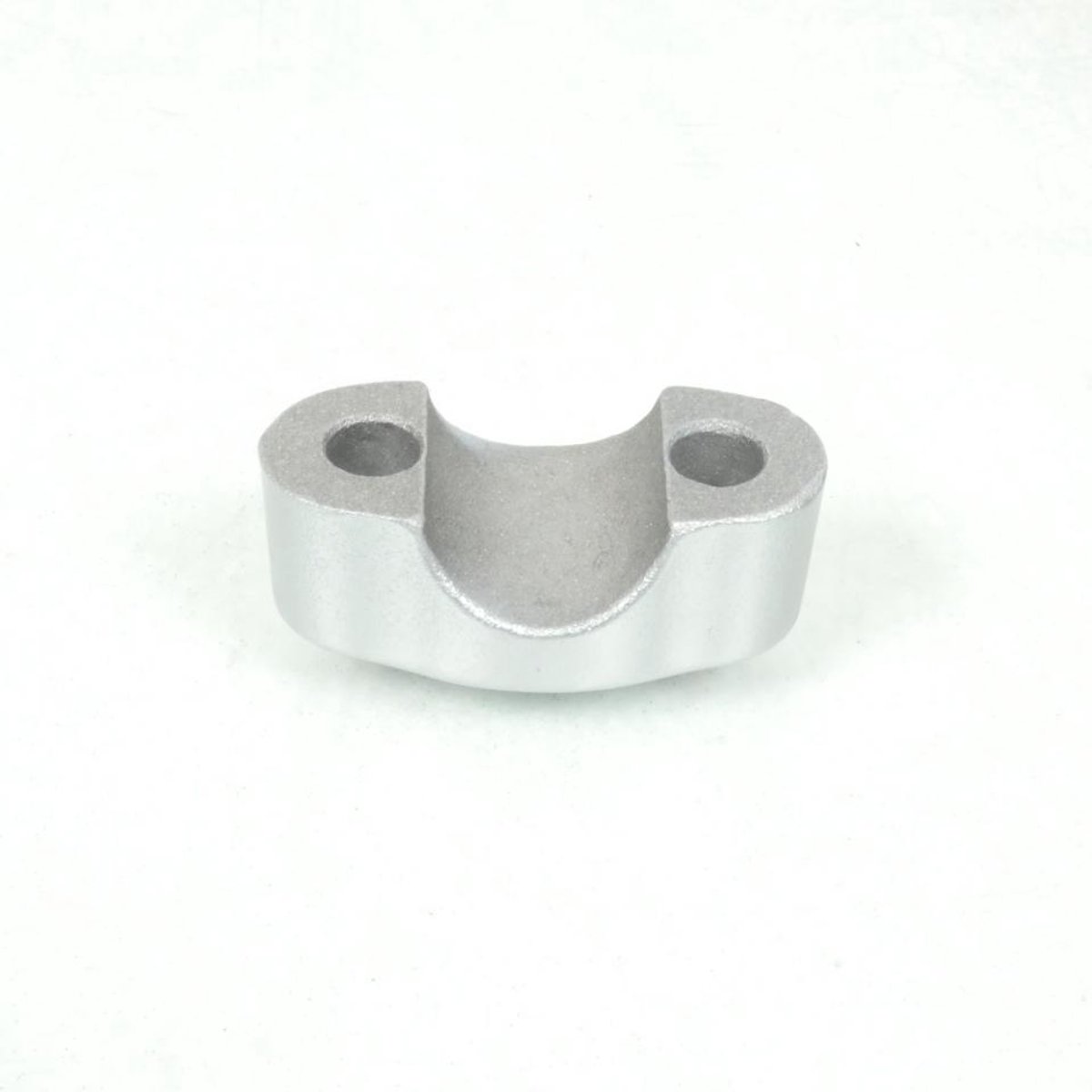 Pontet de guidon pour moto Rieju 125 Marathon SM 2026 0/000.350.7007 Ø22mm Neuf