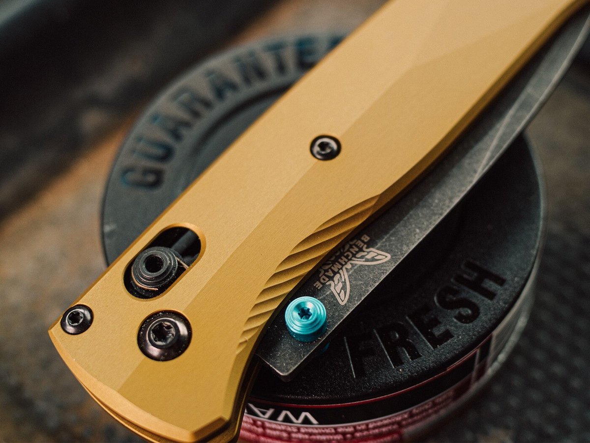 Benchmade Bugout Burnt Brass