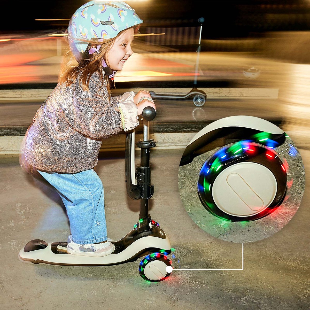 Kinderkraft HALLEY 2 2-in-1 Loopfiets en Driewieler Step - Voor Kinderen van 1-5 Jaar, Max 50 kg - Verstelbaar Zadel en Stuur, Opvouwbaar, LED Wielen - Roze thumbnail 5