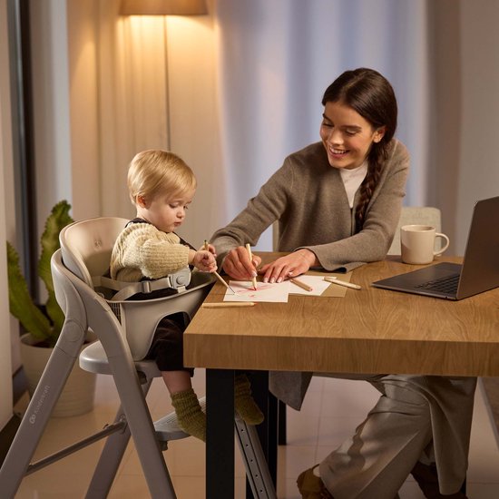 Kinderkraft TINO 3-in-1 Kinderstoel - kinderstoel voor peuters en stoel voor volwassenen - vanaf 6 maanden tot 110 kg - verstelling van zitting en voetensteun - 5-punts veiligheidsgordel - eenvoudig inklapbaar - Beige van Merkloos — afbeelding 4