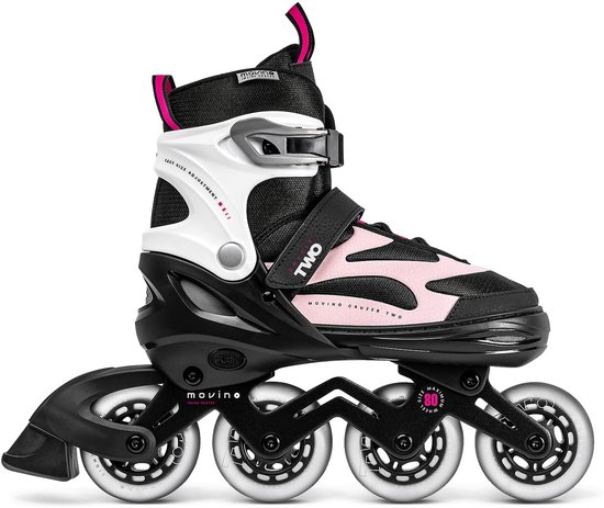 Zwarte skeeler met roze en witte details, zachte boot, makkelijk verstelbaar.