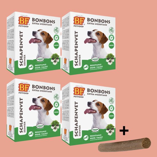 Vier verpakkingen met schapenvet bonbons, elk met een hondenkop erop. Ook een losse staaf.