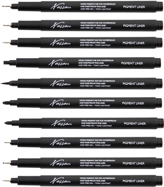 Dix stylos fineliners noirs Nassau Fine Art, chacun avec différentes pointes.