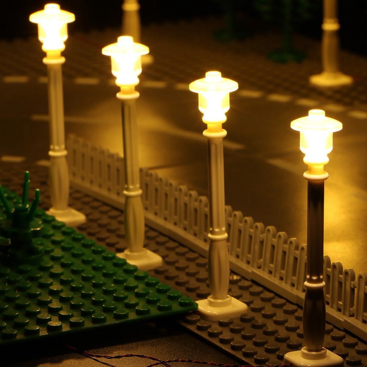 Modulaire LED Verlichting voor Bouwstenen, 15 Straatlampen met 10-in-1 en 7-in-1 Hubs