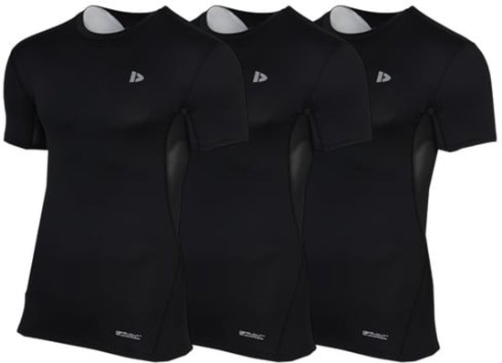Drie zwarte Donnay sportshirts met korte mouwen, grijs logo en mesh panelen aan de zijkanten.