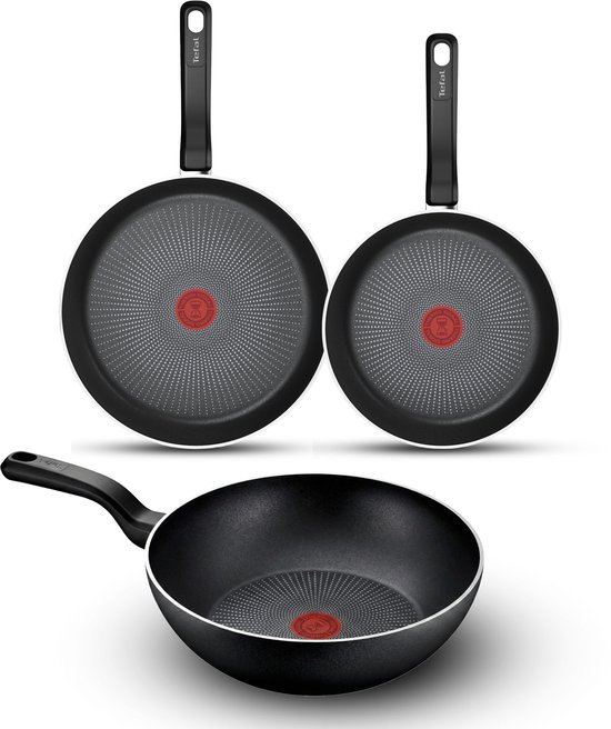 Set van twee zwarte koekenpannen en een wokpan, alle met rood Thermo-Spot.