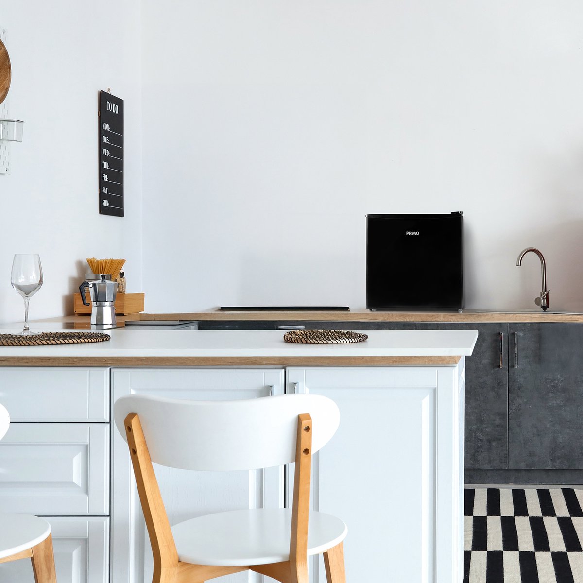 PRIMO PR185FR Mini Koelkast - Minibar - 43L - Energieklasse D - Zwart — afbeelding 7