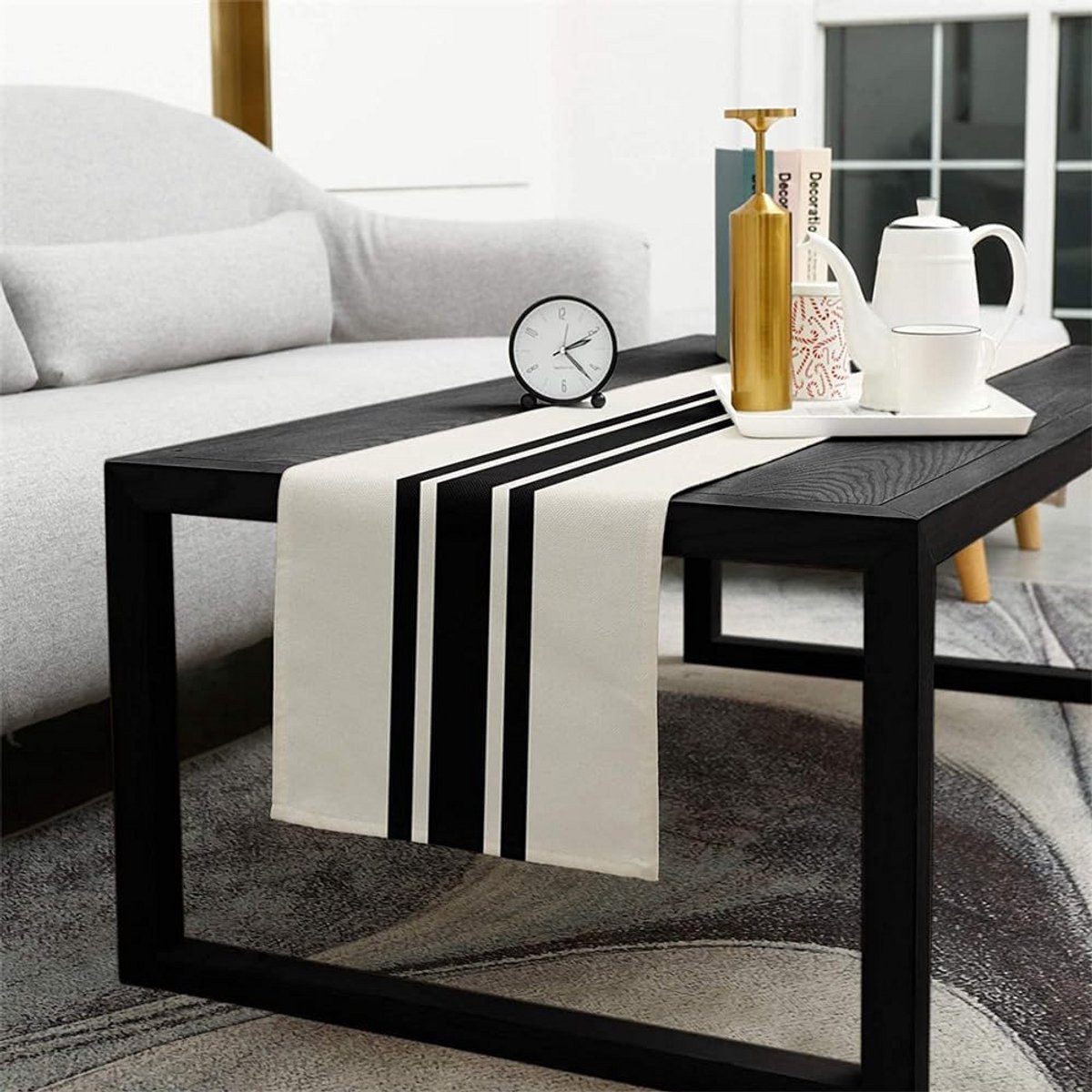 Moderne Zwart-Wit Geruite Tafelloper voor Eettafel en Keuken - Minimalistisch Design
