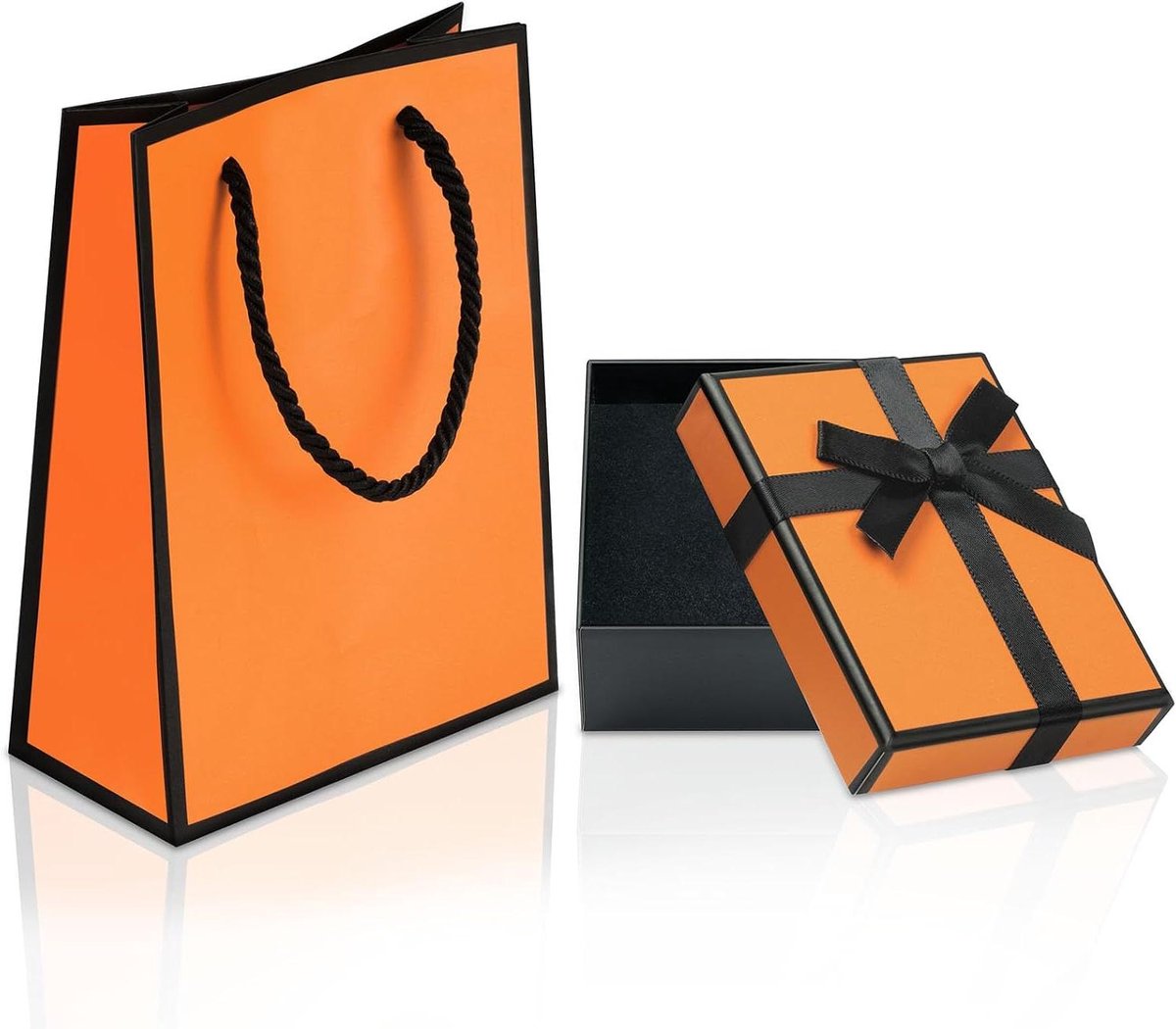 Gift box en gift bag oranje 2 stuks, M formaat, van papier, handig en feestelijk.