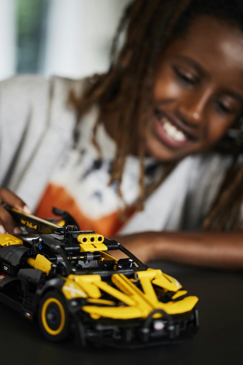 LEGO Technic Bugatti Bolide Sportwagen Modelauto Bouwpakket voor Kinderen - 42151 – foto 3