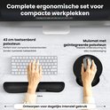 43 cm polssteun voor toetsenbord en muismat met polssteun. Met witte muis en hand.