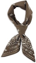 Bruine bandana met wit paisley- en bloemenpatroon, geknoopt.