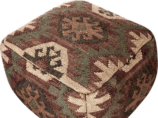 Vierkante poef in Multicolor met een geometrisch jute patroon, gezien vanuit een hoek.
