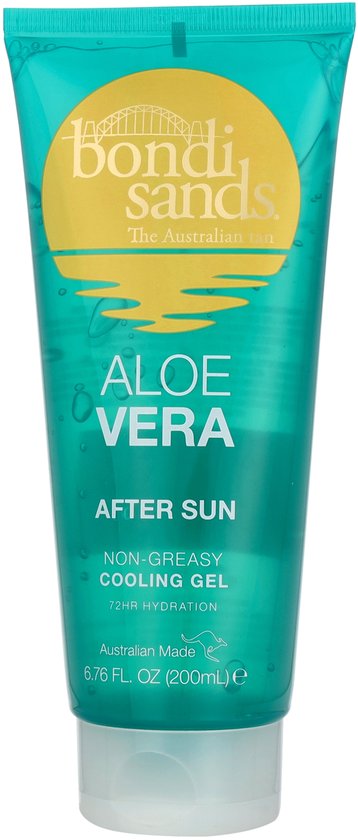 Turquoise tube met 'Bondi Sands Aloe Vera After Sun' in geel en wit. Gekanteld, witte dop.