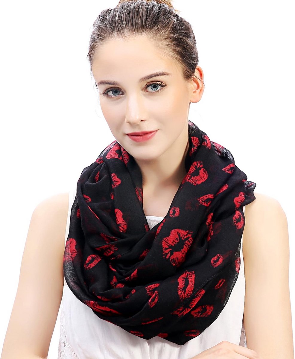 Dames colsjaal met lippen print