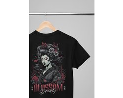 Oversized shirt - Blossom Beauty - Wurban Wear | T-shirt | Tattoo | Unisex tshirt | Streetwear | Geisha kleding dames | Anime | Manga shirt | Gym shirt | y2k | Japanse vrouw | Geisha irezumi | Grote maten | T-shirt heren | Anime figure | Zwart
