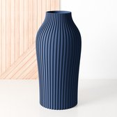 Fleuriek - Vaas Blauw - H30 cm - Vaas voor zijdenboeket of droogbloemen - Cadeau voor haar - Duurzame tafeldecoratie van gerecycled plastic - Strakke moderne vaas