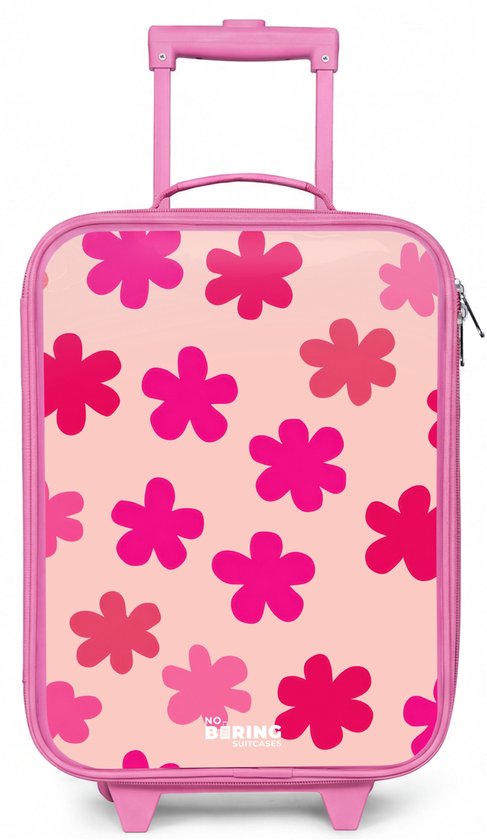 Roze kindertrolley met een all-over patroon van roze bloemen.