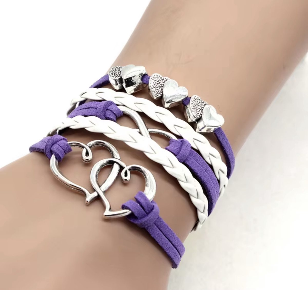 Armbandje 12Getit Paars wit hartjes.