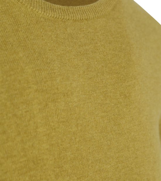 Texture détaillée du tissu d'un pull Steppin' Out vert mousse.