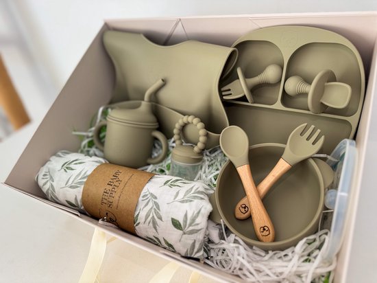 The Baby Supply – Botanical Baby Box | Olijfgroene Kraamcadeau Serviesset met Hydrofiele Doek — afbeelding 2