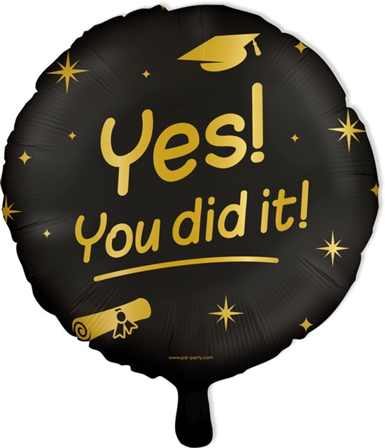 Zwarte ballon met gouden tekst 'Yes! You did it!', met diploma en afstudeerhoed.