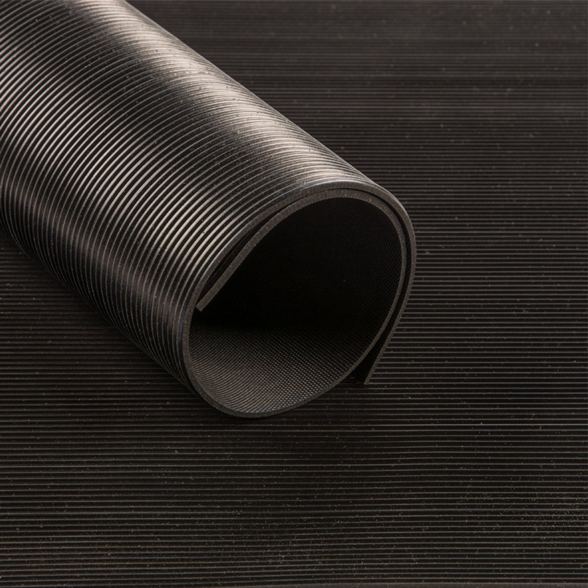 Rubbermagazijn Noppenloper - Zwart - Dikte 3mm - 120cm breed - Lengte 1 meter