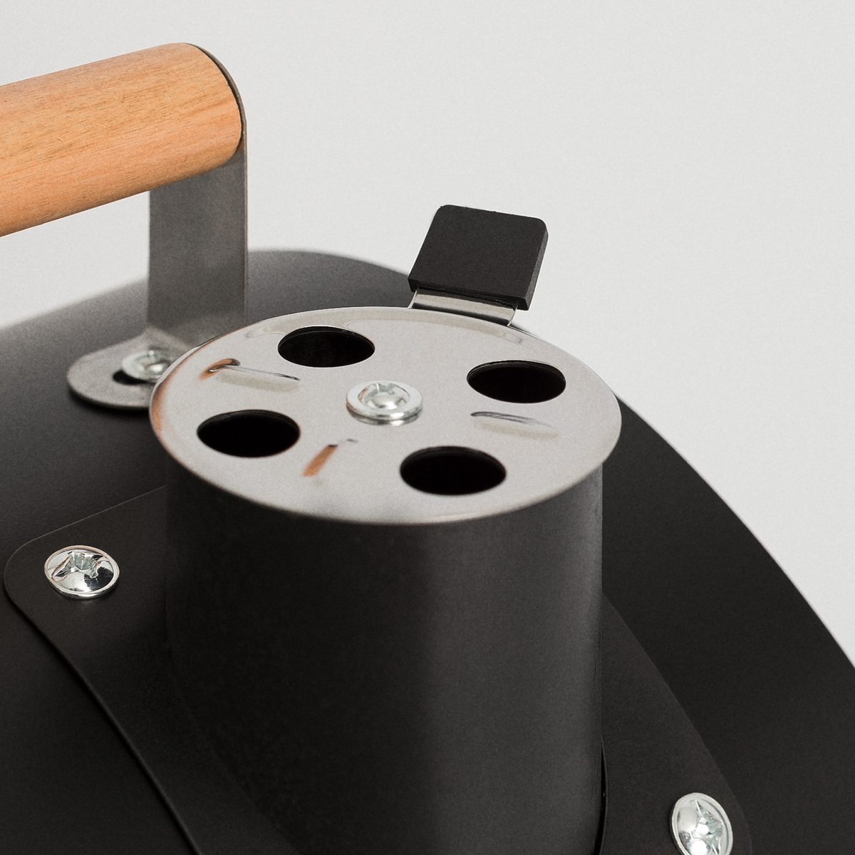 CREATE /BBQ Smokey houtskoolbarbecue met wielen, zwart/roestvrij staal, temperatuurregeling, eenvoudige reiniging, transporteerbaar, 380 graden Celsius CREATE /BBQ Smokey houtskoolbarbecue met wielen, zwart/roestvrij staal, temperatuurregeling, eenvoudige reiniging, transporteerbaar, 380 graden Celsius