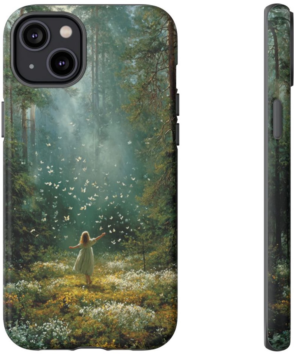 Meisje in Zonovergoten Bos met Vlinders – Telefoonhoesje Geschikt voor iPhone 14 Plus