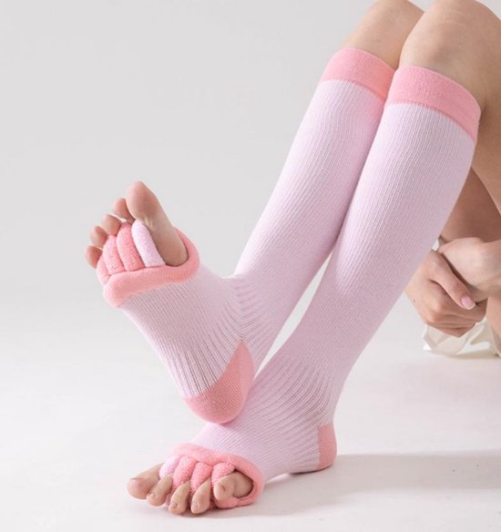 3 paar sokken met vijf tenen scheidingen - orthopedische compressiekousen - onzichtbare yoga sokken - voor yoga, sport, fitness, voetcorrectie, pijn en massage van Merkloos — afbeelding 4