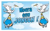Vlag Hoera een jongen - blauw - 150 x 90 cm - geboorte versiering - feestartikelen - jongetje geboren - babyshower