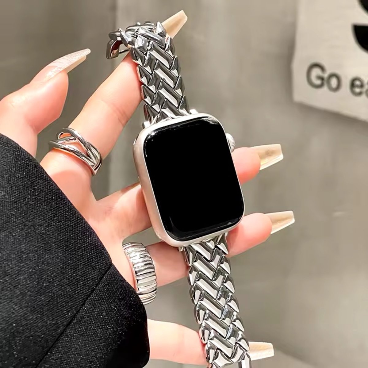 MY PROTECT - Luxe Metalen Visgraat Slim Bandje - Geschikt Voor Apple Watch Bandje - Series 1/2/3/4/5/6/7/8/9/10/SE/Ultra - 44mm - 45mm - 46mm - 49mm - Zilver