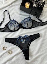Lingerie Set Erotisch met BH en String - Sexy Dames Setje - Zwart - Maat L