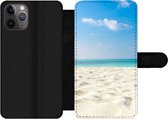 Bookcase Geschikt voor iPhone 11 Pro telefoonhoesje - Tropisch - Strand - Zee - Met vakjes - Wallet case met magneetsluiting
