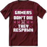 Gamers don't die pixel T-shirt | Roze | Gaming kleding | Grappig game verjaardag cadeau shirt Heren – Dames – Unisex | - Burgundy - S