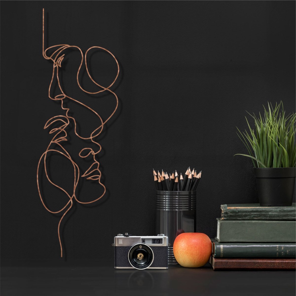 Wanddecoratie | Twee Gezichten / Two Face | Metal - Wall Art | Muurdecoratie | Woonkamer |Bronze| 25x75cm