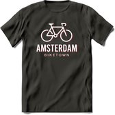 Amsterdam Bike Town T-Shirt | Souvenirs Holland Kleding | Dames / Heren / Unisex Koningsdag shirt | Grappig Nederland Fiets Land Cadeau | - Donker Grijs - L